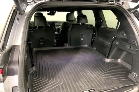 More photos of 2025 Jeep Grand Cherokee L Limited 4x4 at Cable Dahmer Chrysler Dodge Jeep Ram of Kansas City, MO