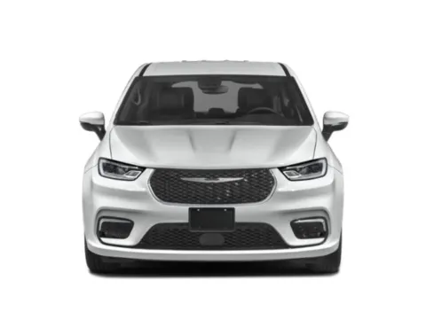 More photos of 2024 Chrysler Pacifica Touring L at Cable Dahmer Chrysler Dodge Jeep Ram of Kansas City, MO