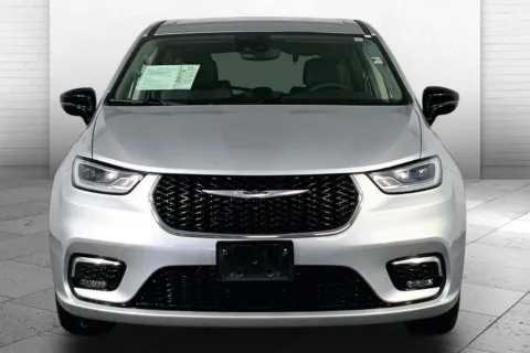 Photos of 2024 Chrysler Pacifica Touring L for sale in Kansas City, MO at Cable Dahmer Chrysler Dodge Jeep Ram of Kansas City