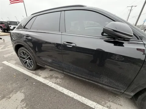 Black 2022 Audi Q8 Premium Plus 55 TFSI quattro Tiptronic for sale in Kansas City, MO