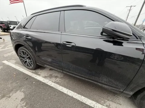 Black 2022 Audi Q8 Premium Plus 55 TFSI quattro Tiptronic for sale in Kansas City, MO