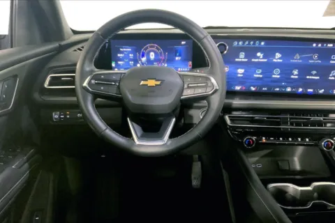 More photos of 2025 Chevrolet Traverse FWD LT at Cable Dahmer Chrysler Dodge Jeep Ram of Kansas City, MO