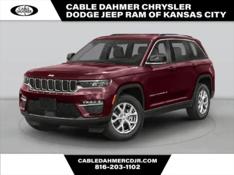 Black 2024 Jeep Grand Cherokee Altitude 4x4 for sale in Kansas City, MO