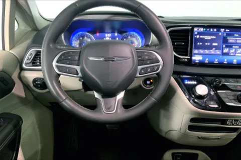 More photos of 2023 Chrysler Pacifica Touring L at Cable Dahmer Chrysler Dodge Jeep Ram of Kansas City, MO