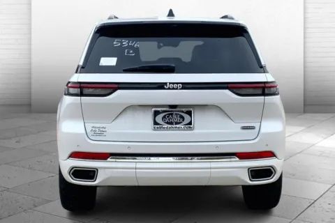 More photos of 2025 Jeep Grand Cherokee Overland at Cable Dahmer Chrysler Dodge Jeep Ram of Kansas City, MO