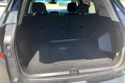 More photos of 2020 GMC Terrain SLE at Cable Dahmer Chrysler Dodge Jeep Ram of Kansas City, MO