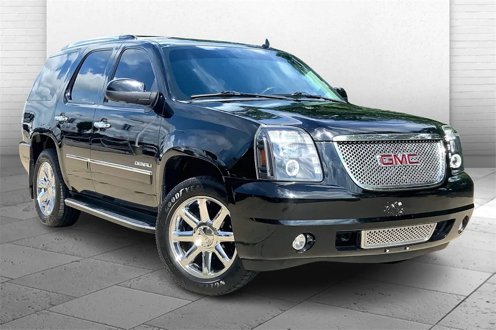 2012 GMC Yukon Denali for sale in Kansas City, MO