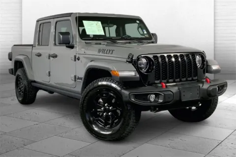 Gray 2021 Jeep Gladiator Willys for sale in Kansas City, MO