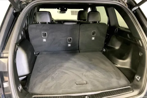 More photos of 2024 Jeep Grand Cherokee Limited at Cable Dahmer Chrysler Dodge Jeep Ram of Kansas City, MO