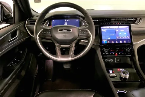 More photos of 2024 Jeep Grand Cherokee Limited at Cable Dahmer Chrysler Dodge Jeep Ram of Kansas City, MO