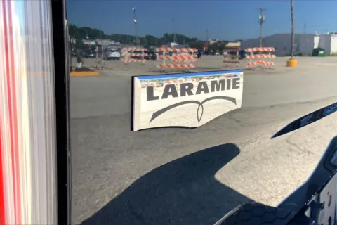 More photos of 2017 Ram 1500 Laramie at Cable Dahmer Chrysler Dodge Jeep Ram of Kansas City, MO