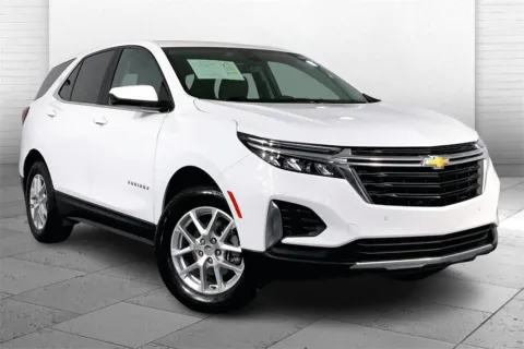 White 2023 Chevrolet Equinox LT for sale in Kansas City, MO