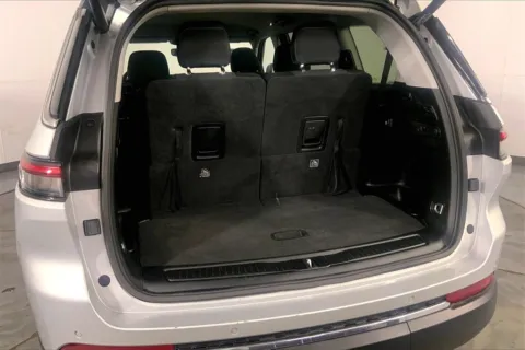 More photos of 2023 Jeep Grand Cherokee L Laredo at Cable Dahmer Chrysler Dodge Jeep Ram of Kansas City, MO