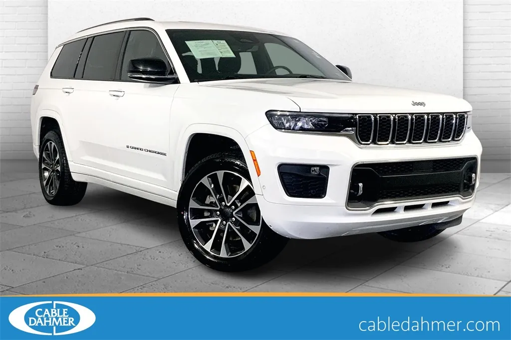 White 2023 Jeep Grand Cherokee L Overland for sale in Kansas City, MO