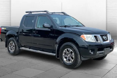 Black 2014 Nissan Frontier PRO-4X for sale in Kansas City, MO
