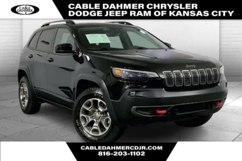 Black 2022 Jeep Cherokee Trailhawk for sale in Kansas City, MO