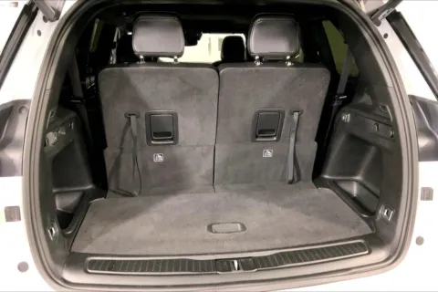 More photos of 2021 Jeep Grand Cherokee L Altitude at Cable Dahmer Chrysler Dodge Jeep Ram of Kansas City, MO