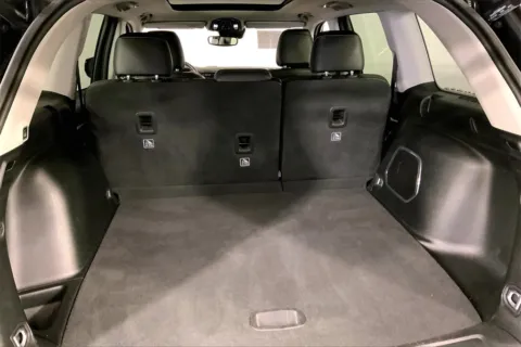 More photos of 2022 Jeep Grand Cherokee Limited at Cable Dahmer Chrysler Dodge Jeep Ram of Kansas City, MO