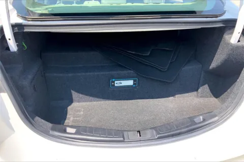 More photos of 2018 Ford Fusion Energi Platinum at Cable Dahmer Chrysler Dodge Jeep Ram of Kansas City, MO
