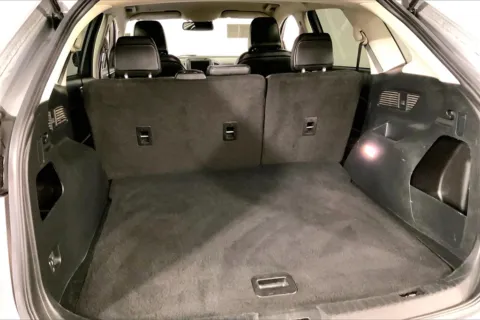 More photos of 2023 Ford Edge SEL at Cable Dahmer Chrysler Dodge Jeep Ram of Kansas City, MO