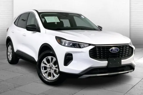 White 2023 Ford Escape Active for sale in Kansas City, MO