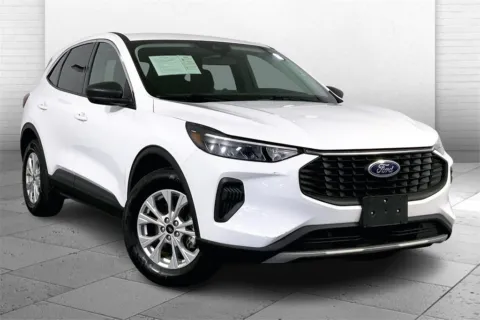 White 2023 Ford Escape Active for sale in Kansas City, MO