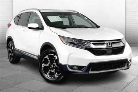 White 2019 Honda CR-V Touring for sale in Kansas City, MO