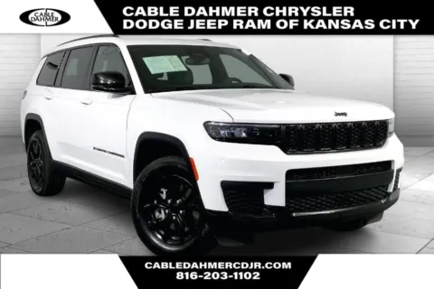 White 2024 Jeep Grand Cherokee L Altitude for sale in Kansas City, MO