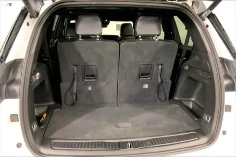 More photos of 2024 Jeep Grand Cherokee L Altitude 4x4 at Cable Dahmer Chrysler Dodge Jeep Ram of Kansas City, MO