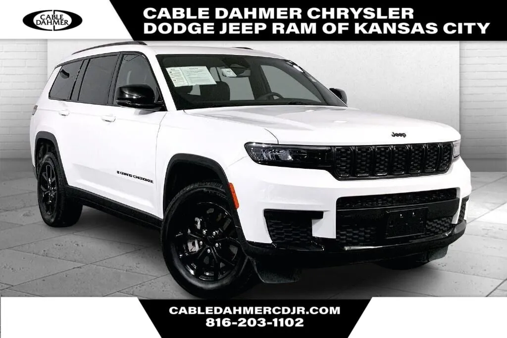 White 2024 Jeep Grand Cherokee L Altitude for sale in Kansas City, MO