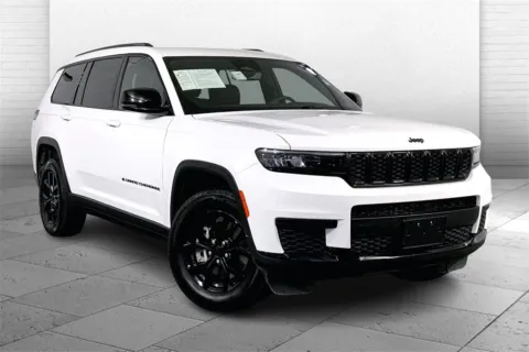 White 2024 Jeep Grand Cherokee L Altitude for sale in Kansas City, MO