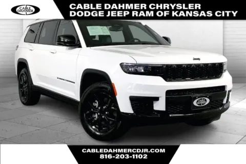 White 2024 Jeep Grand Cherokee L Altitude for sale in Kansas City, MO