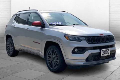 Silver 2023 Jeep Compass Limited for sale in Kansas City, MO