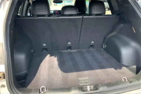 More photos of 2023 Jeep Compass Limited at Cable Dahmer Chrysler Dodge Jeep Ram of Kansas City, MO