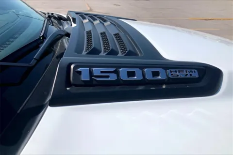 More photos of 2022 Ram 1500 Laramie at Cable Dahmer Chrysler Dodge Jeep Ram of Kansas City, MO