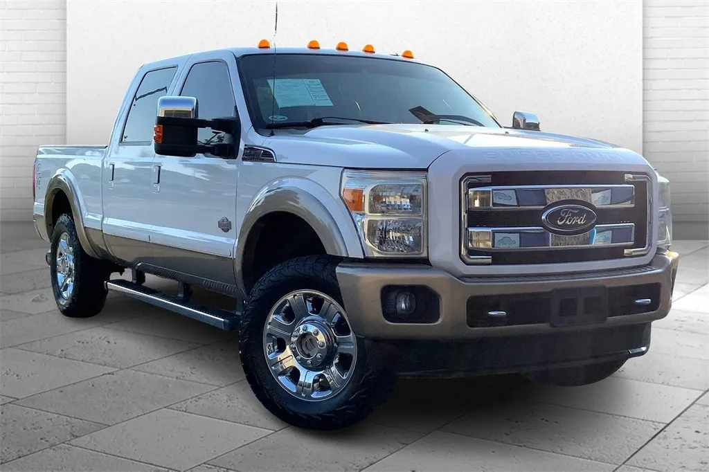 White 2012 Ford F-250SD King Ranch for sale in Kansas City, MO