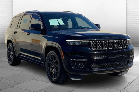 Black 2024 Jeep Grand Cherokee L Summit Reserve 4x4 for sale in Kansas City, MO