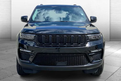 Photos of 2023 Jeep Grand Cherokee Limited 4x4 for sale in Kansas City, MO at Cable Dahmer Chrysler Dodge Jeep Ram of Kansas City