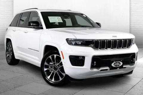 White 2024 Jeep Grand Cherokee Overland 4x4 for sale in Kansas City, MO