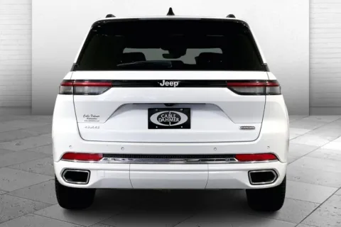 Another view of 2024 Jeep Grand Cherokee Overland 4x4 for sale in Kansas City, MO at Cable Dahmer Chrysler Dodge Jeep Ram of Kansas City