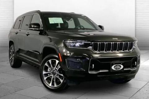 Unknown 2022 Jeep Grand Cherokee L Overland 4x4 for sale in Kansas City, MO