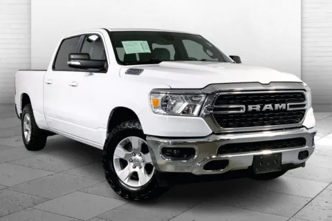 White 2022 RAM 1500 Big Horn Crew Cab 4x4 6'4' Box for sale in Kansas City, MO