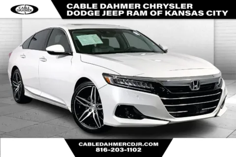 White 2022 Honda Accord Sedan Touring for sale in Kansas City, MO