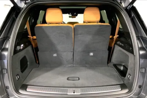 More photos of 2022 Jeep Grand Cherokee L Summit Reserve at Cable Dahmer Chrysler Dodge Jeep Ram of Kansas City, MO