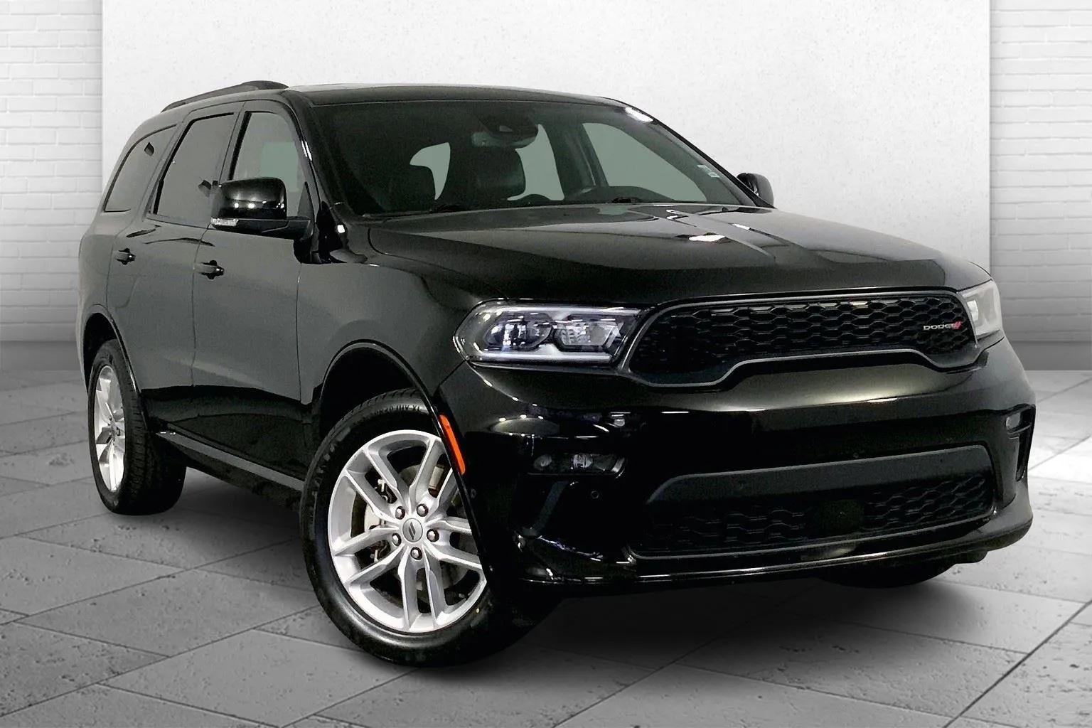 Black 2023 Dodge Durango GT Premium AWD for sale in Kansas City, MO