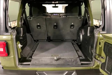 More photos of 2021 Jeep Wrangler Unlimited 80th Anniversary 4x4 at Cable Dahmer Chrysler Dodge Jeep Ram of Kansas City, MO