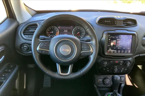 More photos of 2021 Jeep Renegade Limited 4X4 at Cable Dahmer Chrysler Dodge Jeep Ram of Kansas City, MO