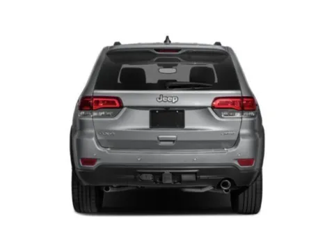 More photos of 2018 Jeep Grand Cherokee Limited 4x4 at Cable Dahmer Chrysler Dodge Jeep Ram of Kansas City, MO