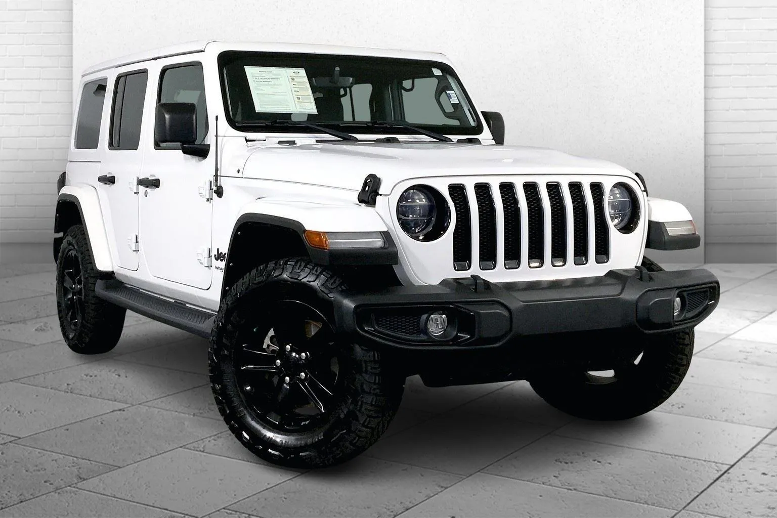 White 2021 Jeep Wrangler Unlimited Sahara Altitude 4x4 for sale in Kansas City, MO