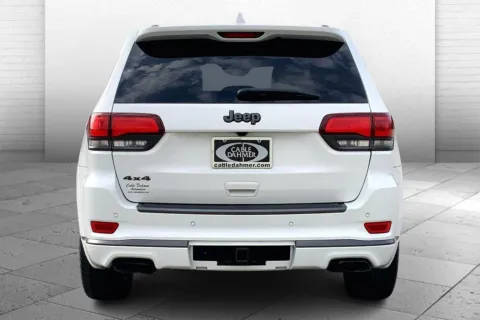 Another view of 2020 Jeep Grand Cherokee High Altitude 4X4 for sale in Kansas City, MO at Cable Dahmer Chrysler Dodge Jeep Ram of Kansas City